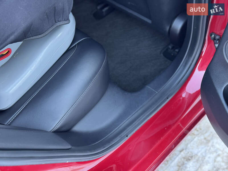 Седан Tesla Model 3 2021 в Ивано-Франковске