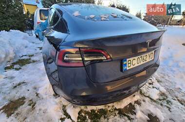 Седан Tesla Model 3 2019 в Львове