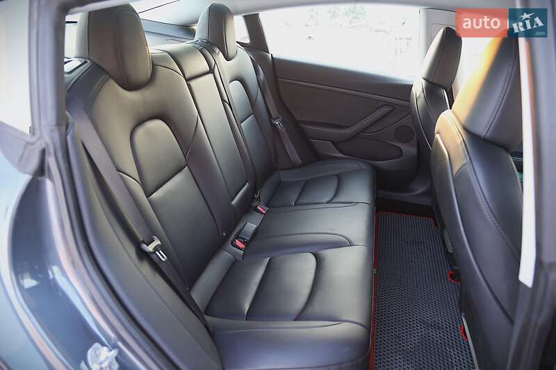 Седан Tesla Model 3 2023 в Киеве фото 11 Седан Tesla Model 3 2023 в Киеве