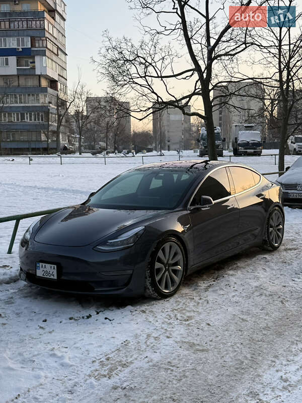 Tesla Model 3 2018