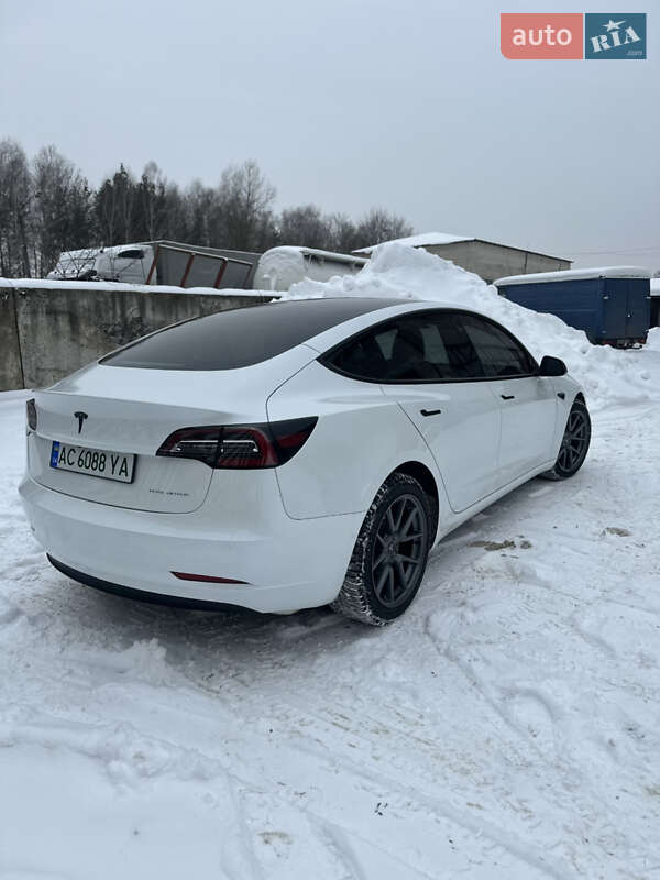 Седан Tesla Model 3 2022 в Ковелі