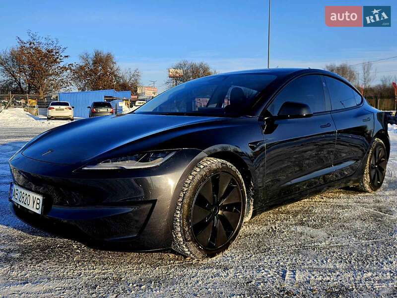 Седан Tesla Model 3 2024 в Дніпрі фото 3 Седан Tesla Model 3 2024 в Дніпрі