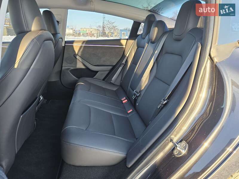 Седан Tesla Model 3 2024 в Дніпрі фото 23 Седан Tesla Model 3 2024 в Дніпрі