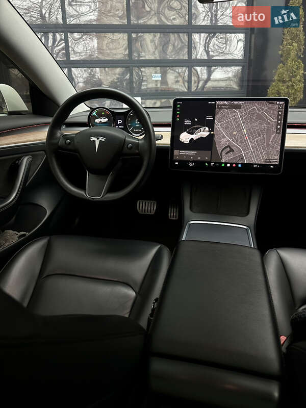 Седан Tesla Model 3 2021 в Запоріжжі