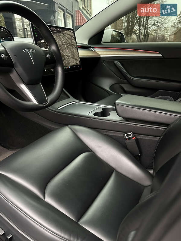 Седан Tesla Model 3 2021 в Запорожье