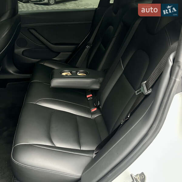 Седан Tesla Model 3 2021 в Запорожье