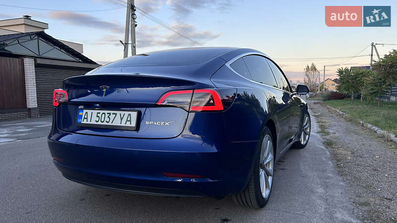 Седан Tesla Model 3 2019 в Києві