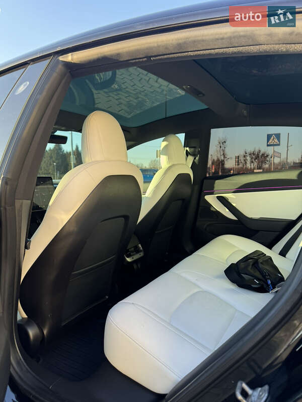 Седан Tesla Model 3 2019 в Львові фото 17 Седан Tesla Model 3 2019 в Львові