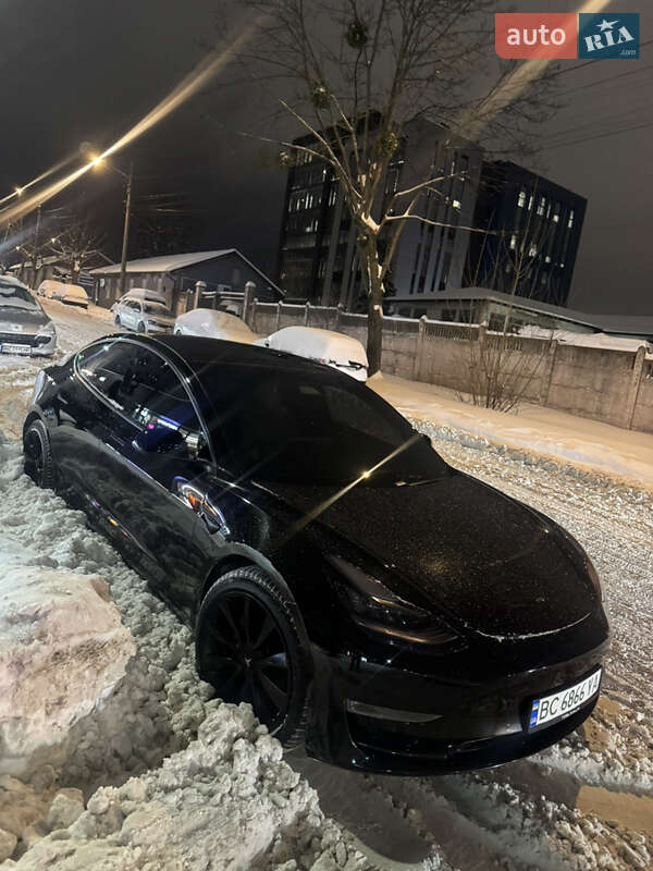 Седан Tesla Model 3 2019 в Львові фото 28 Седан Tesla Model 3 2019 в Львові