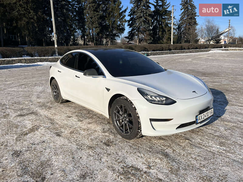 Седан Tesla Model 3 2019 в Краснокутске