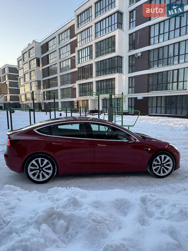 Седан Tesla Model 3 2018 в Львові фото 10 Седан Tesla Model 3 2018 в Львові