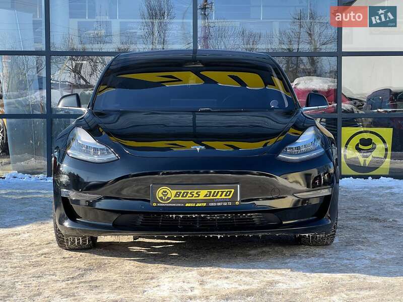 Седан Tesla Model 3 2019 в Ивано-Франковске