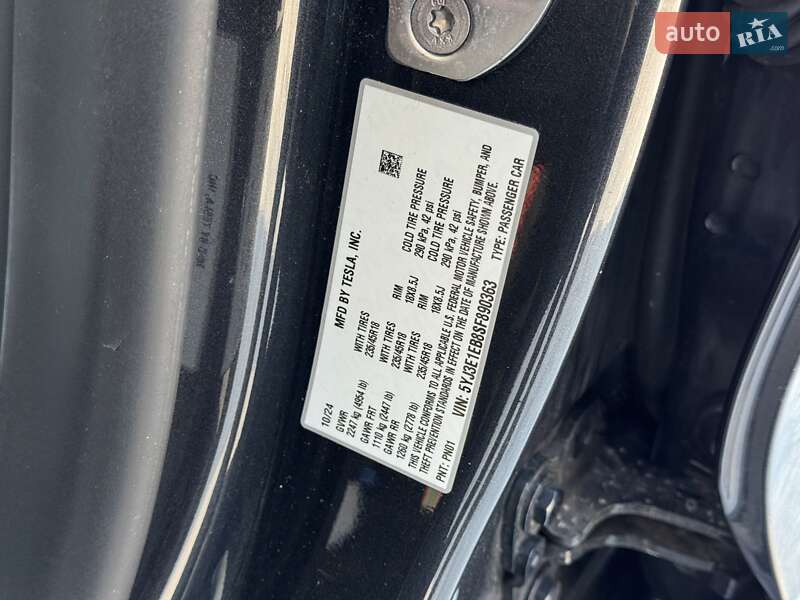 Седан Tesla Model 3 2024 в Киеве