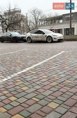 Седан Tesla Model 3 2022 в Одесі