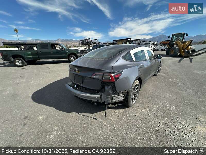 Седан Tesla Model 3 2023 в Белой Церкви