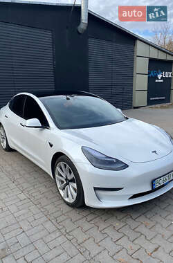 Седан Tesla Model 3 2020 в Львові