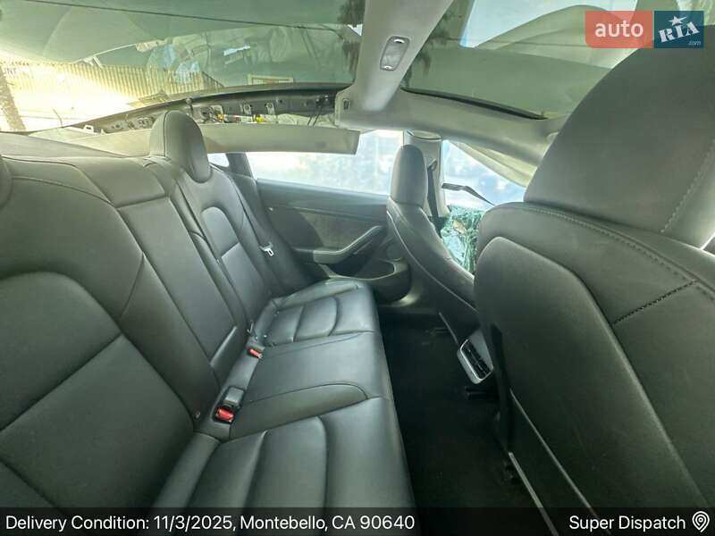 Седан Tesla Model 3 2023 в Белой Церкви