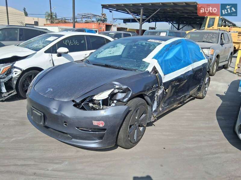 Седан Tesla Model 3 2023 в Белой Церкви