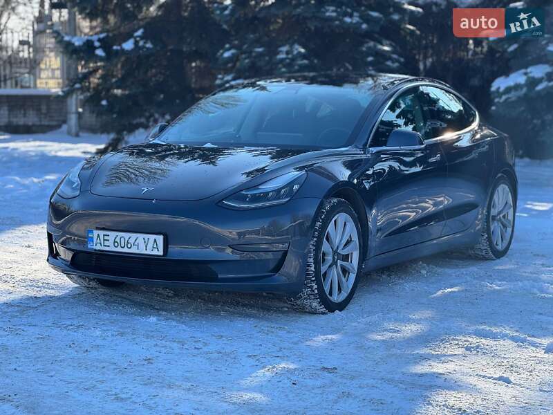 Седан Tesla Model 3 2019 в Дніпрі