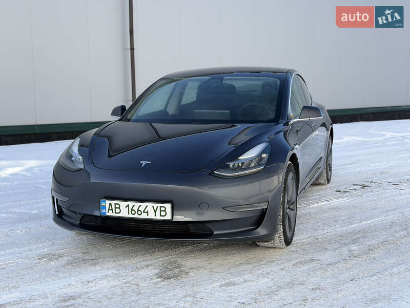 Седан Tesla Model 3 2019 в Вінниці