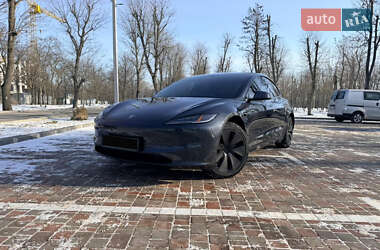 Седан Tesla Model 3 2024 в Кропивницком