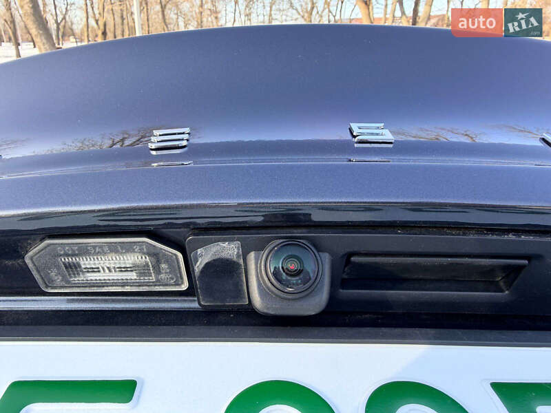 Седан Tesla Model 3 2024 в Кропивницькому фото 20 Седан Tesla Model 3 2024 в Кропивницькому