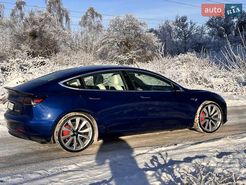 Седан Tesla Model 3 2018 в Киеве фото 9 Седан Tesla Model 3 2018 в Киеве