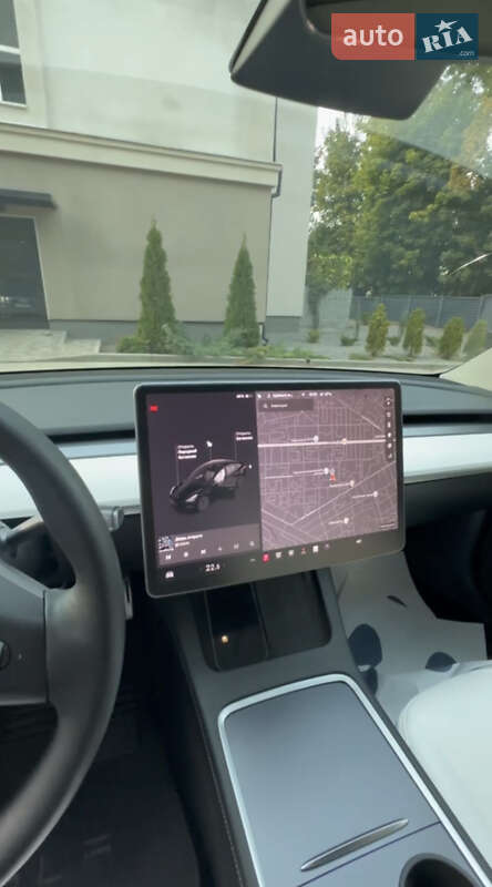 Седан Tesla Model 3 2021 в Дніпрі