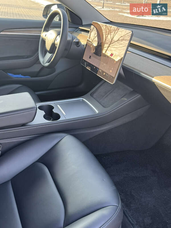 Седан Tesla Model 3 2022 в Ізмаїлі фото 13 Седан Tesla Model 3 2022 в Ізмаїлі