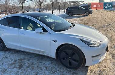 Седан Tesla Model 3 2019 в Ирпене