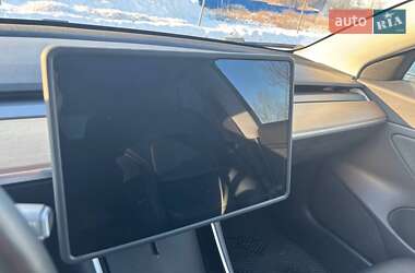 Седан Tesla Model 3 2019 в Ирпене