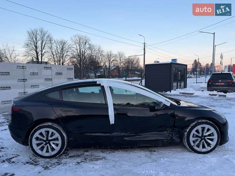 Седан Tesla Model 3 2022 в Луцьку
