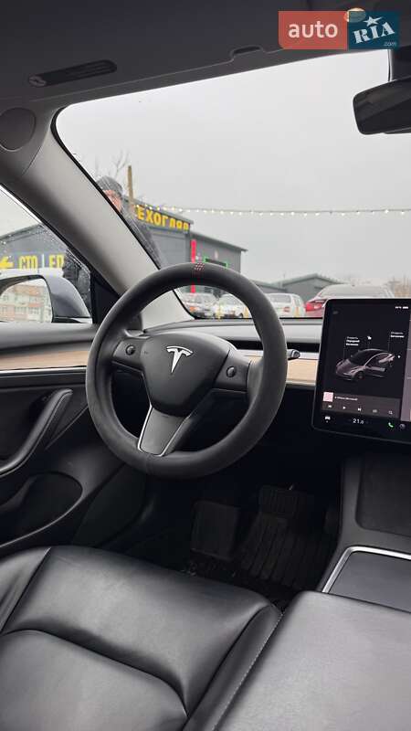 Седан Tesla Model 3 2021 в Запорожье