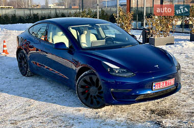 Седан Tesla Model 3 2022 в Вінниці
