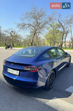 Седан Tesla Model 3 2023 в Одессе