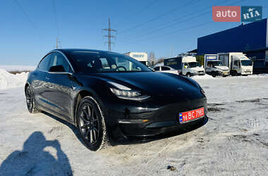 Седан Tesla Model 3 2020 в Рівному