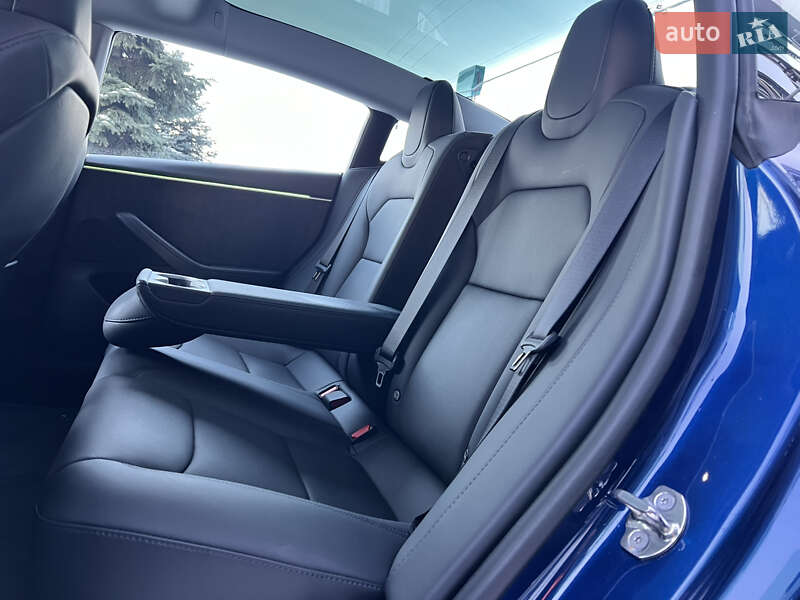 Седан Tesla Model 3 2024 в Киеве фото 42 Седан Tesla Model 3 2024 в Киеве