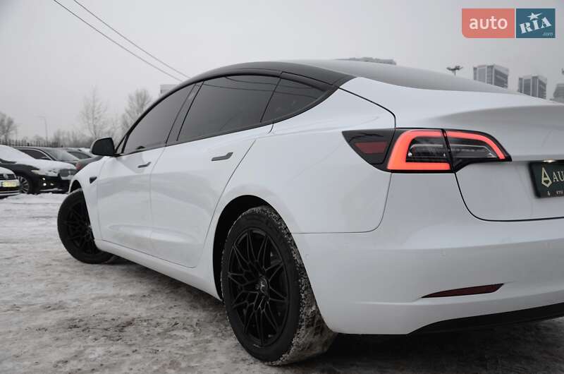 Седан Tesla Model 3 2021 в Киеве фото 9 Седан Tesla Model 3 2021 в Киеве