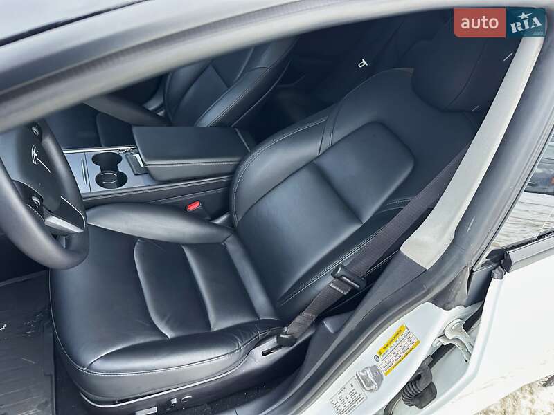 Седан Tesla Model 3 2021 в Киеве фото 24 Седан Tesla Model 3 2021 в Киеве