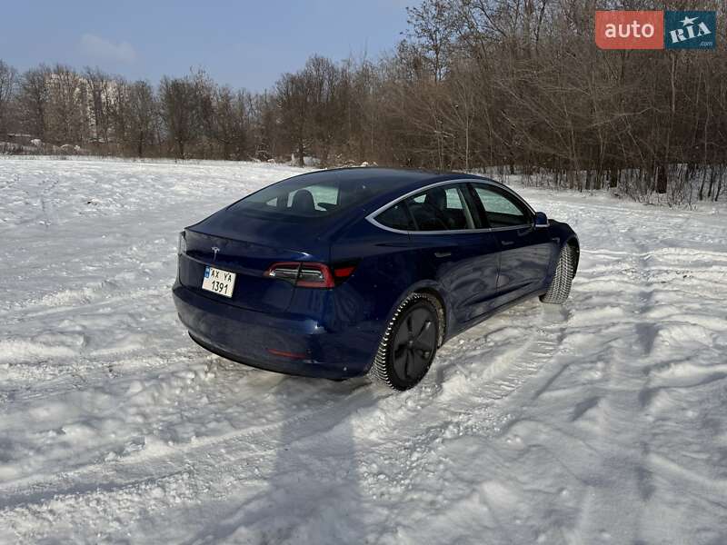 Седан Tesla Model 3 2019 в Харькове