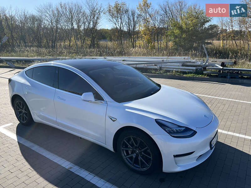 Седан Tesla Model 3 2019 в Борисполе фото 11 Седан Tesla Model 3 2019 в Борисполе