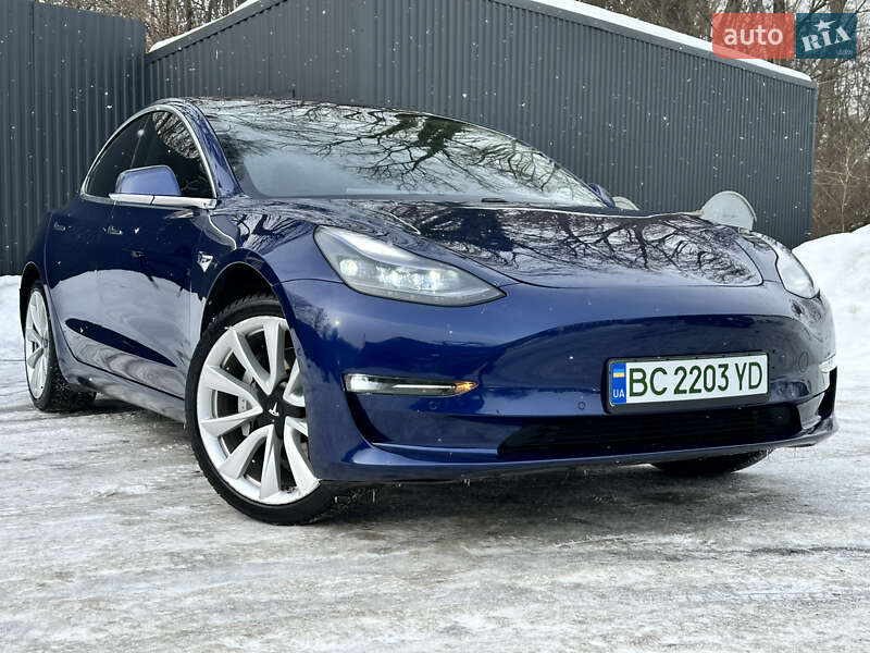 Седан Tesla Model 3 2018 в Дрогобичі фото 15 Седан Tesla Model 3 2018 в Дрогобичі