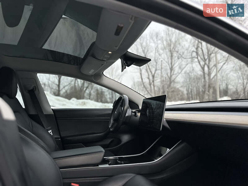 Седан Tesla Model 3 2018 в Дрогобичі фото 30 Седан Tesla Model 3 2018 в Дрогобичі