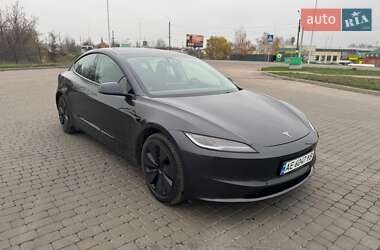 Седан Tesla Model 3 2024 в Новомосковську