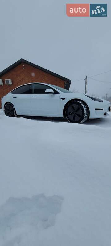 Седан Tesla Model 3 2019 в Львові фото 12 Седан Tesla Model 3 2019 в Львові