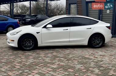 Седан Tesla Model 3 2021 в Вінниці