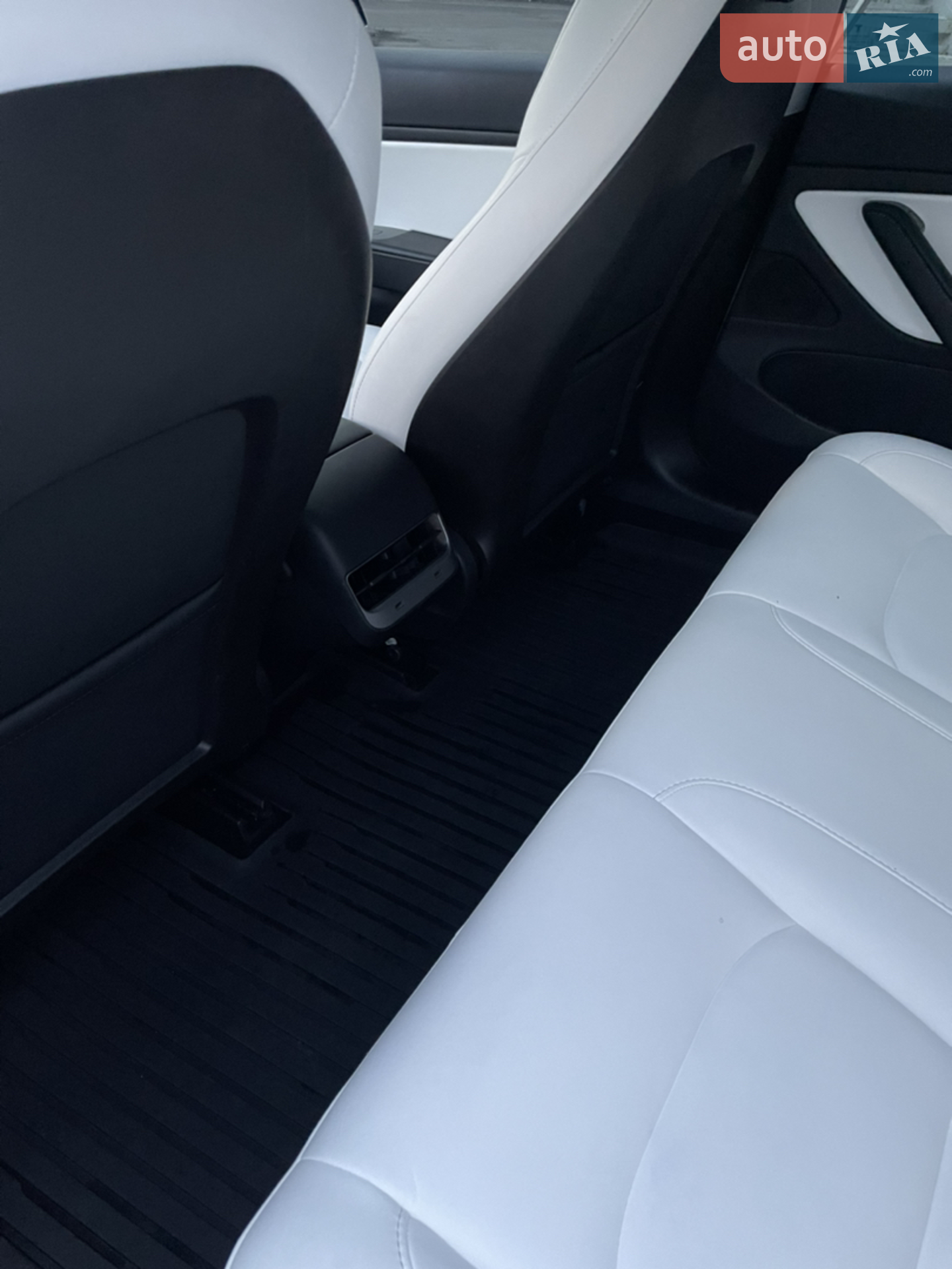 2020 Tesla Model 3 - мініатюра 22