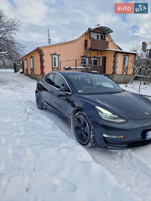 Седан Tesla Model 3 2019 в Кам'янець-Подільському