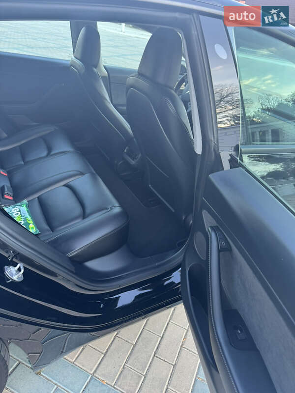 Седан Tesla Model 3 2023 в Измаиле фото 11 Седан Tesla Model 3 2023 в Измаиле