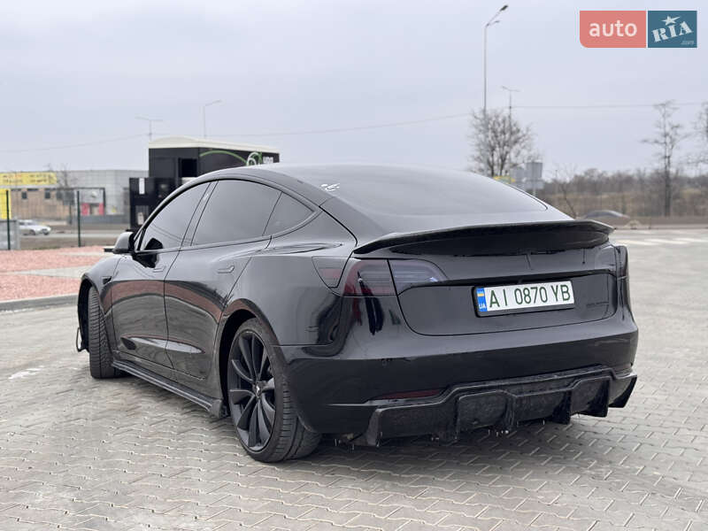 Седан Tesla Model 3 2018 в Николаеве